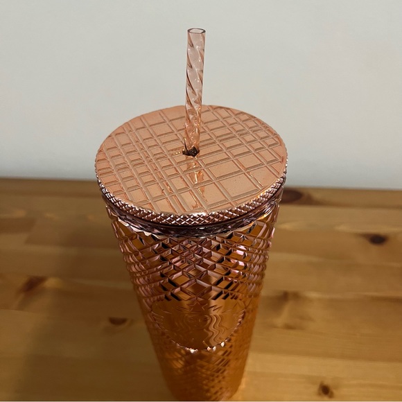 NWT Venti Rose Gold Starbucks Cup ✨ - Picture 3 of 4